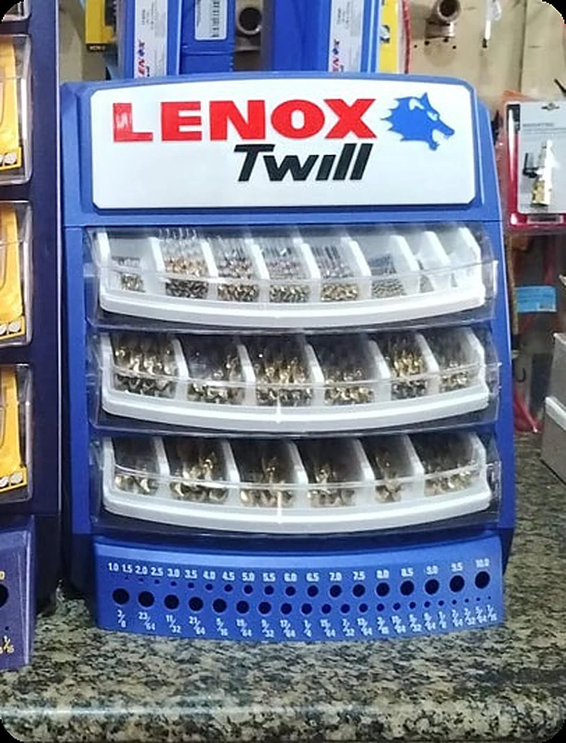 Expositor Lenox de serras montado em loja